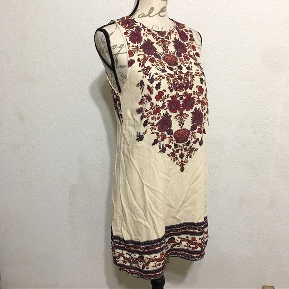 Ecote Sleeveless Shift Dress Floral Pattern Medium - Picture 3 of 8